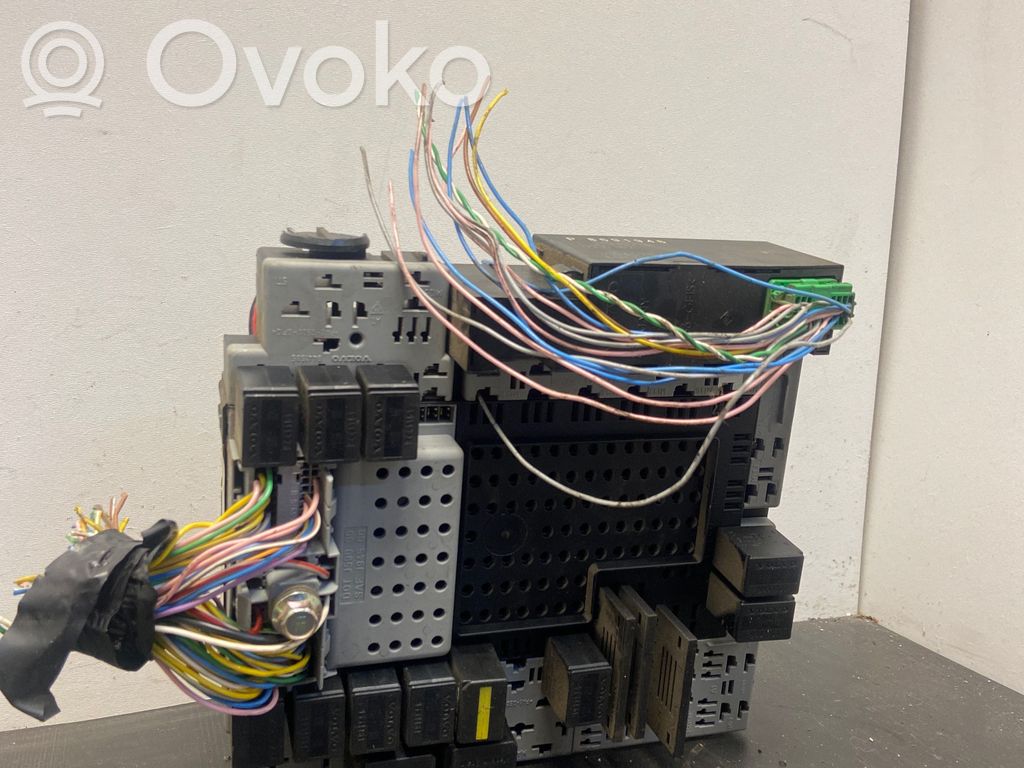 Volvo V70 Fuse module 
