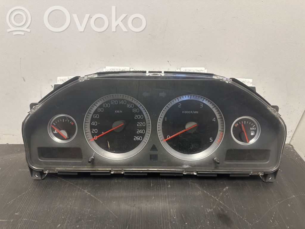 Volvo XC90 Speedometer (instrument cluster) 