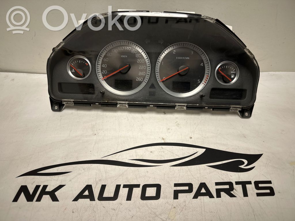 Volvo XC90 Speedometer (instrument cluster) 