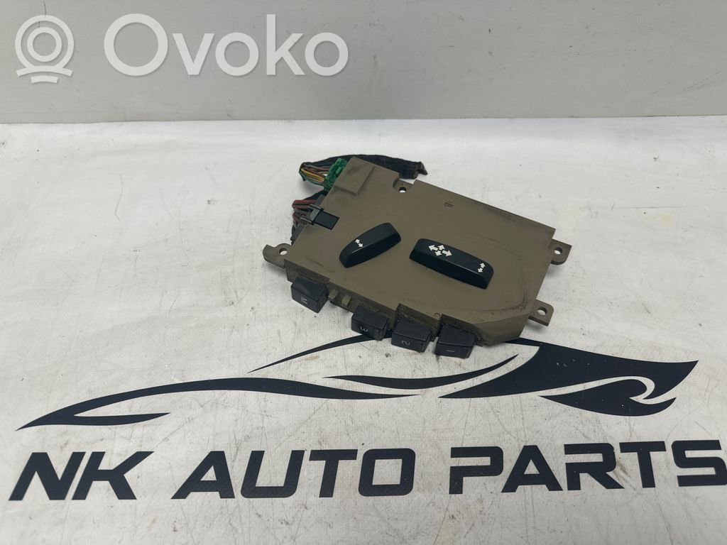Volvo XC70 Seat control switch 