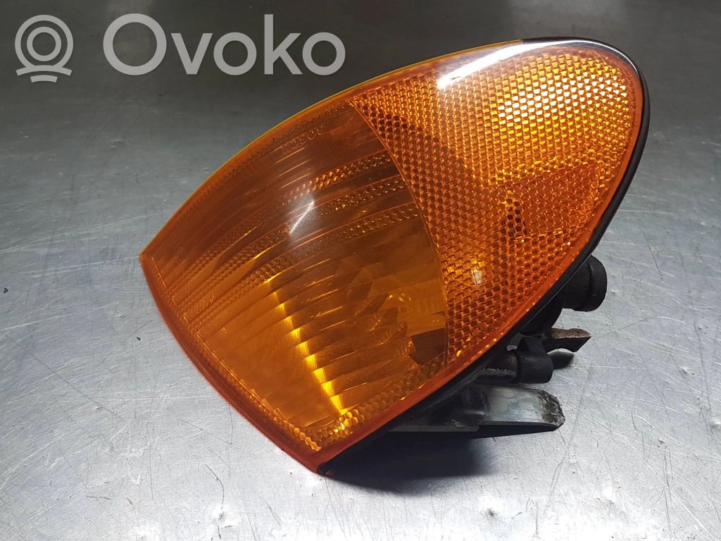 BMW 3 E46 Front indicator light 