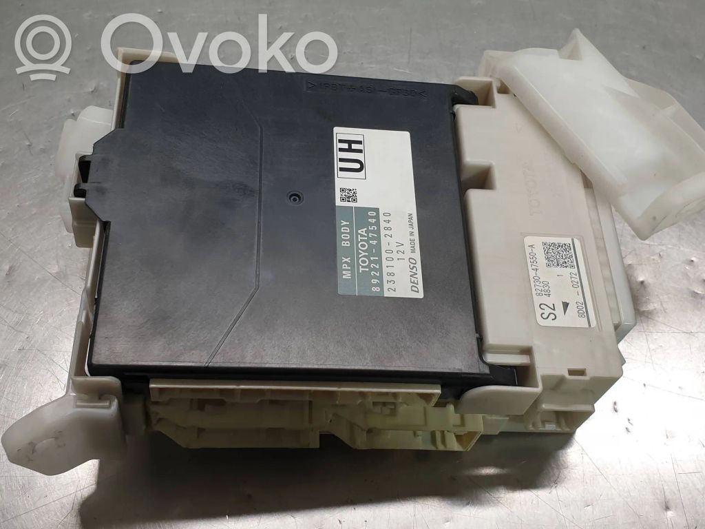 Ramka / Moduł bezpieczników   8273047550A,8D020272,4830