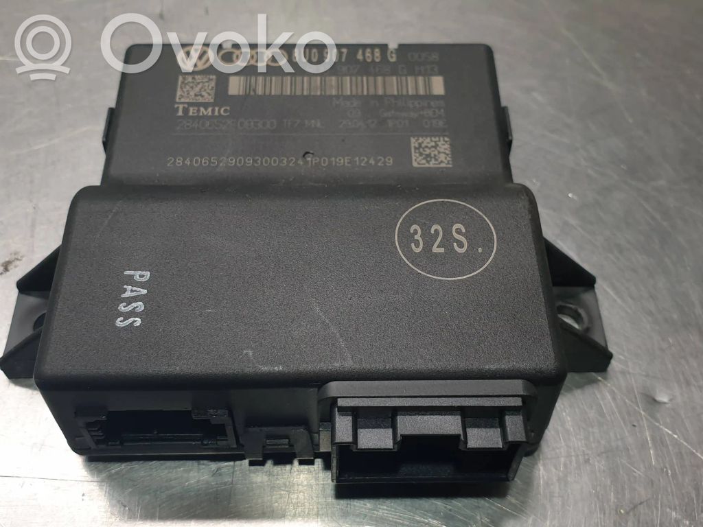 Audi A1 Gateway control module 