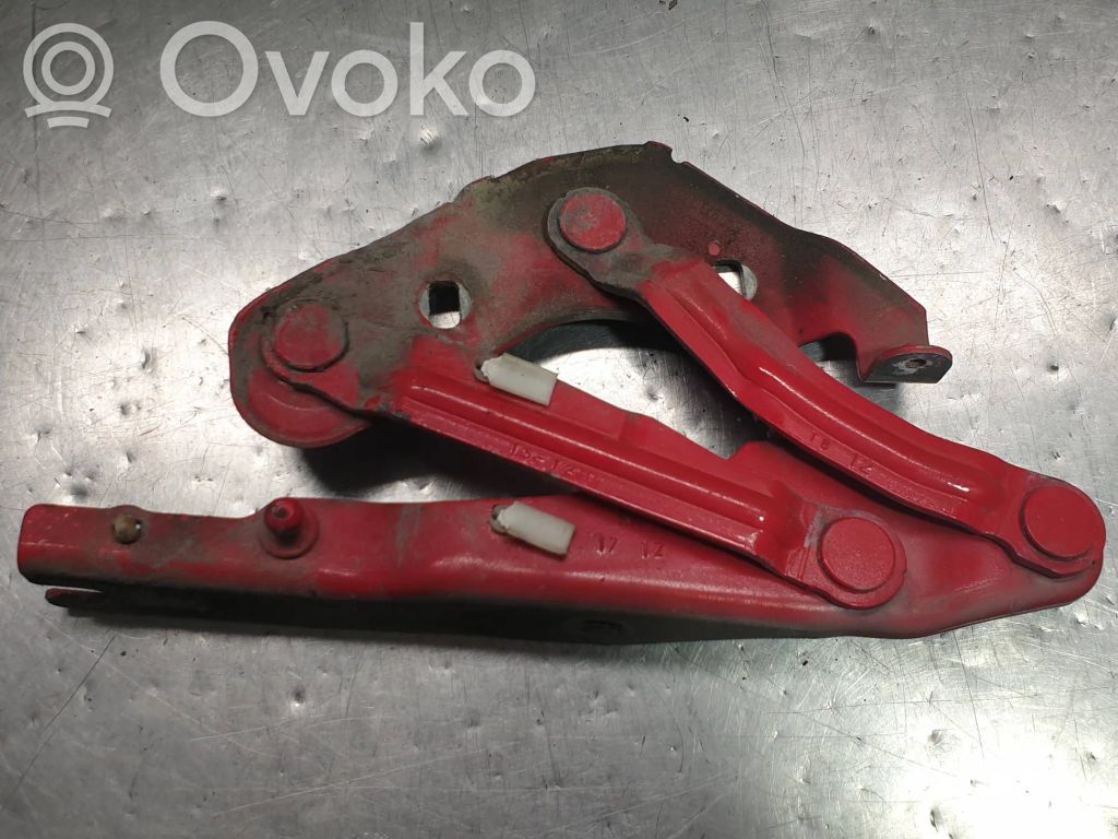 Audi A1 Engine bonnet/hood hinges 