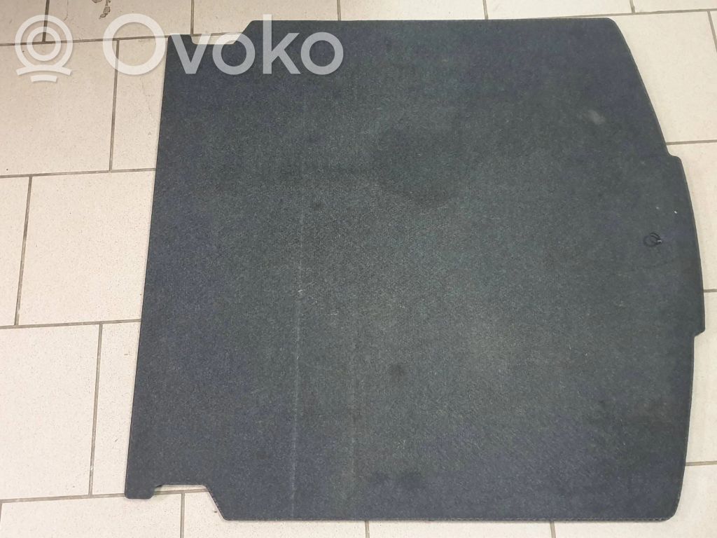 Toyota Auris E180 Wykładzina podłogowa bagażnika 