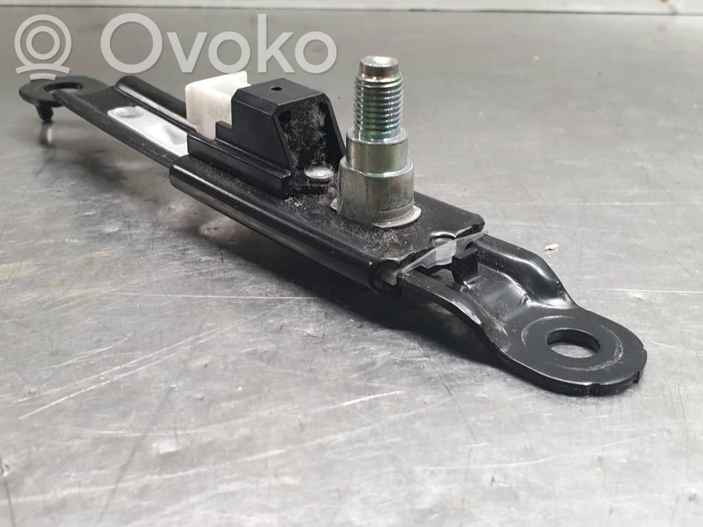 Toyota Prius+ (ZVW40) Saugos diržo reguliavimo bėgelis 
