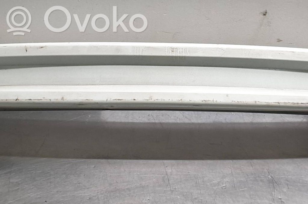 Volvo XC70 Priekšpusē bampera sija / balka 