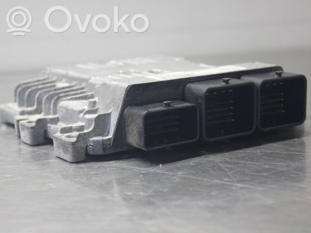 Volvo V70 Engine control unit/module 