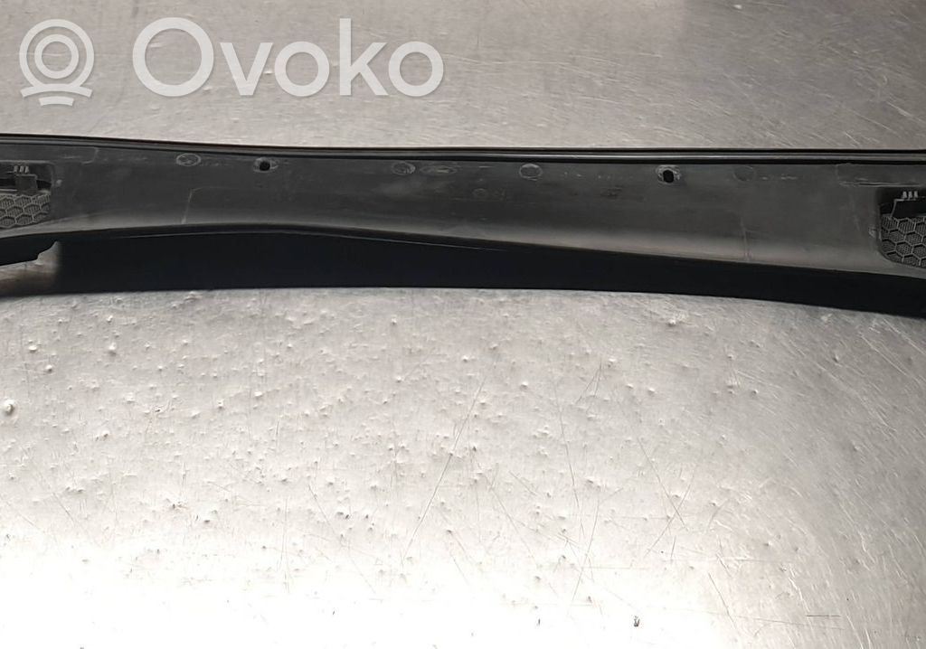 Ford Focus Wiper trim 