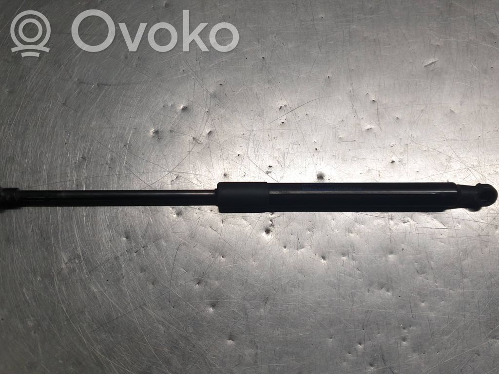 Volkswagen Caddy Siłownik maski przedniej 