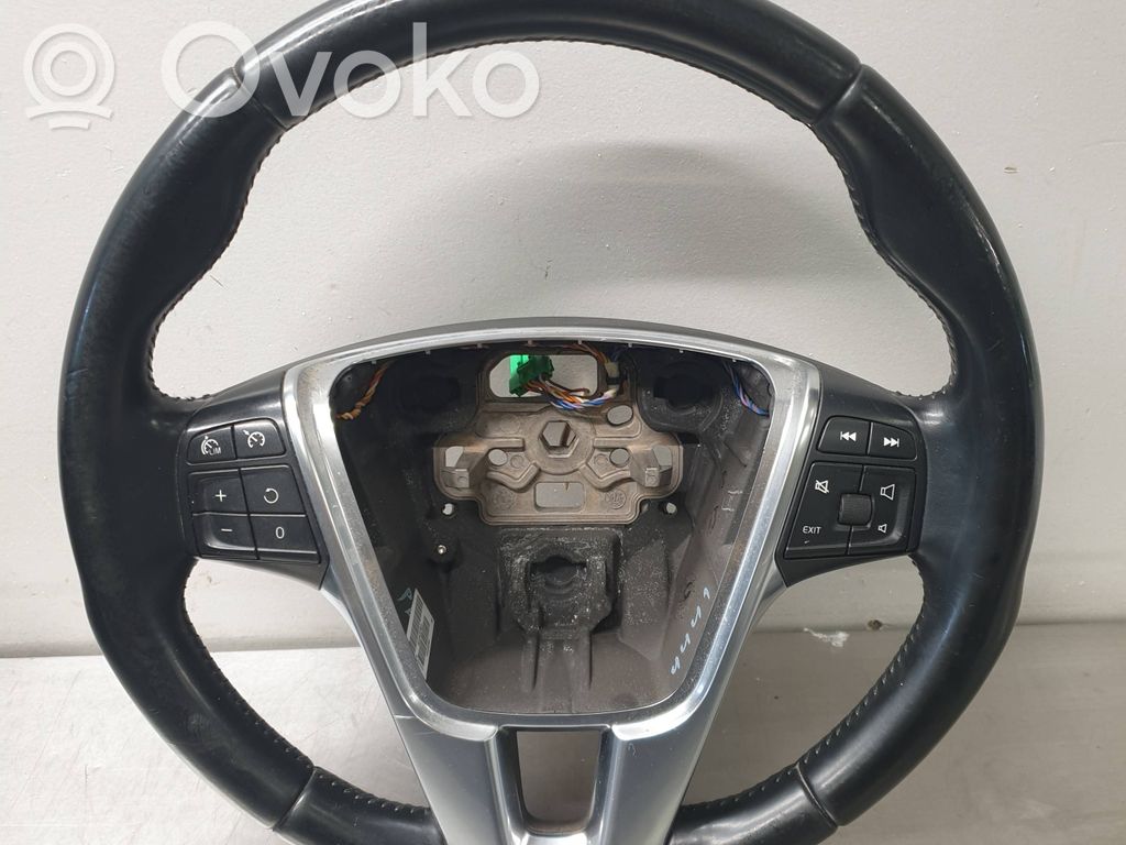 Volvo V40 Руль 