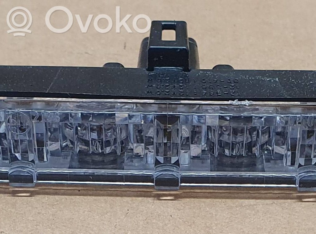 Toyota Auris E180 Third/center stoplight 