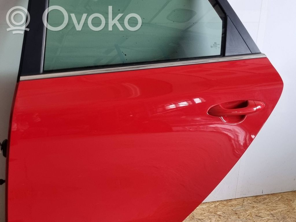 KIA Ceed Galinės durys 