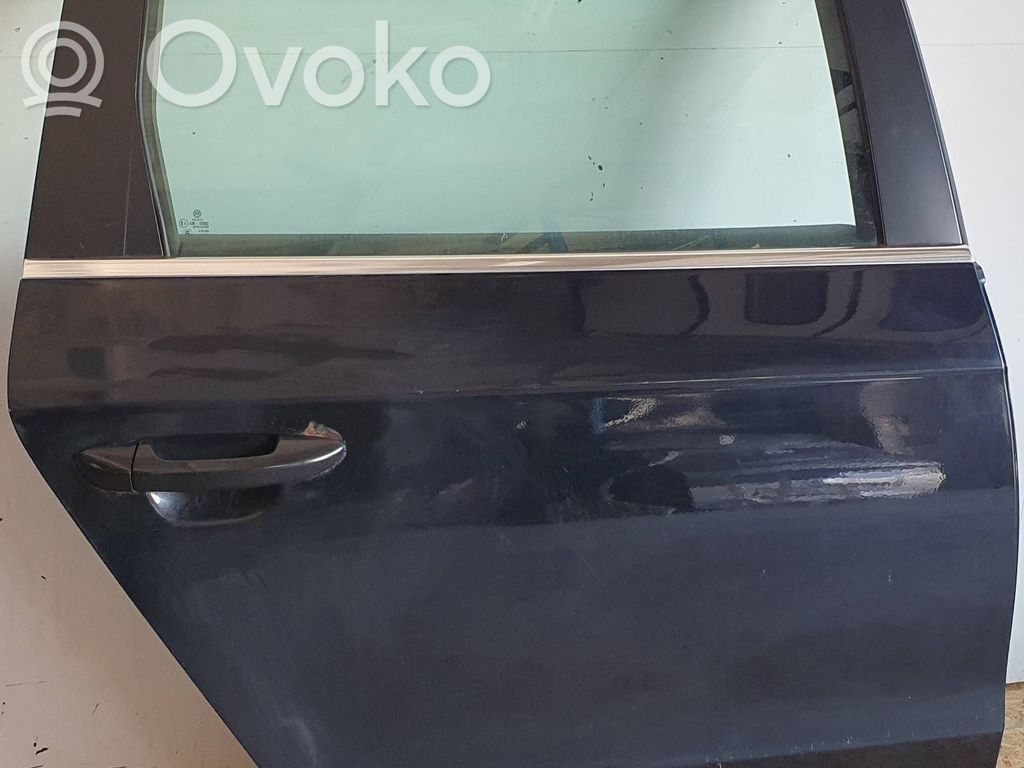 Volkswagen PASSAT B7 Puerta trasera 