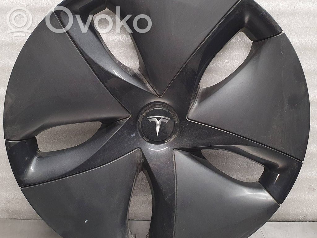 Tesla Model 3 R17-pölykapseli 