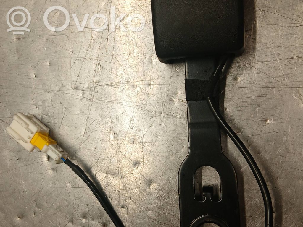 Toyota Proace Gurtschloss vorne 