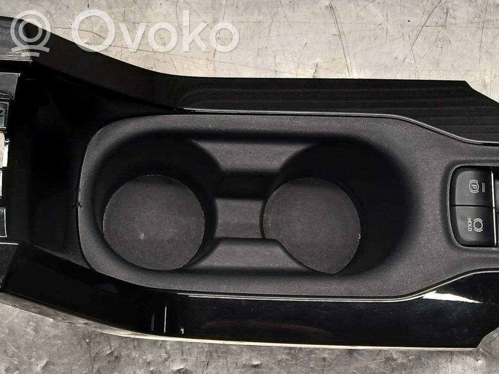 Toyota Corolla E210 E21 Glāžu turētājs (priekšā) 