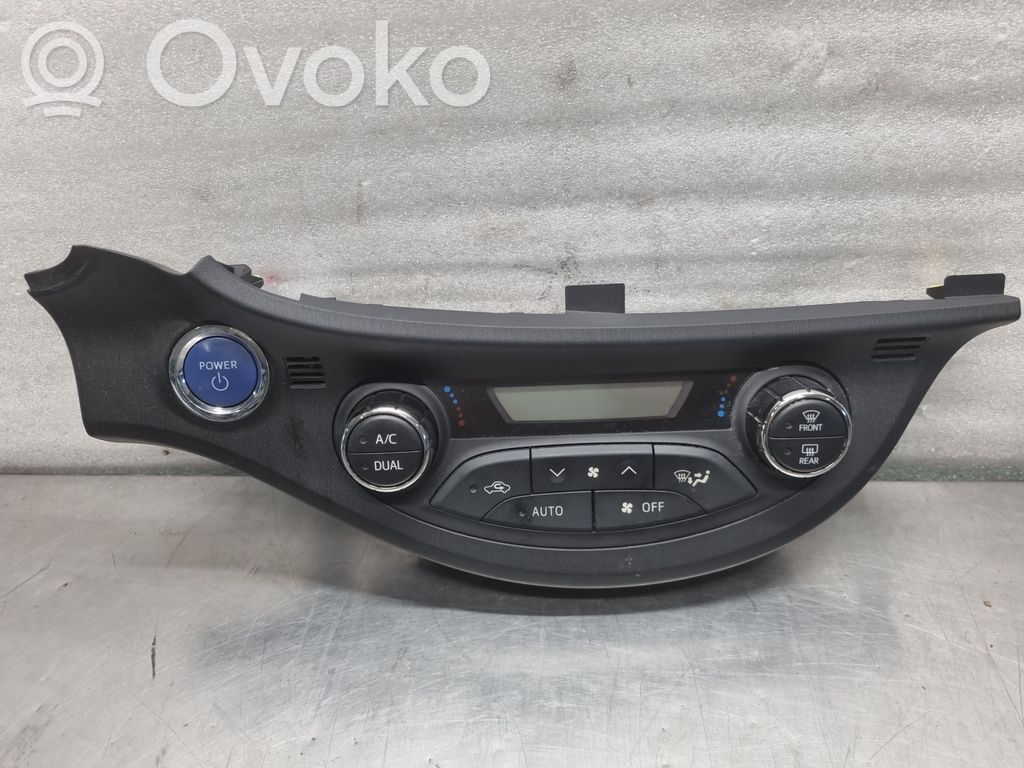 Toyota Yaris Climate control unit 