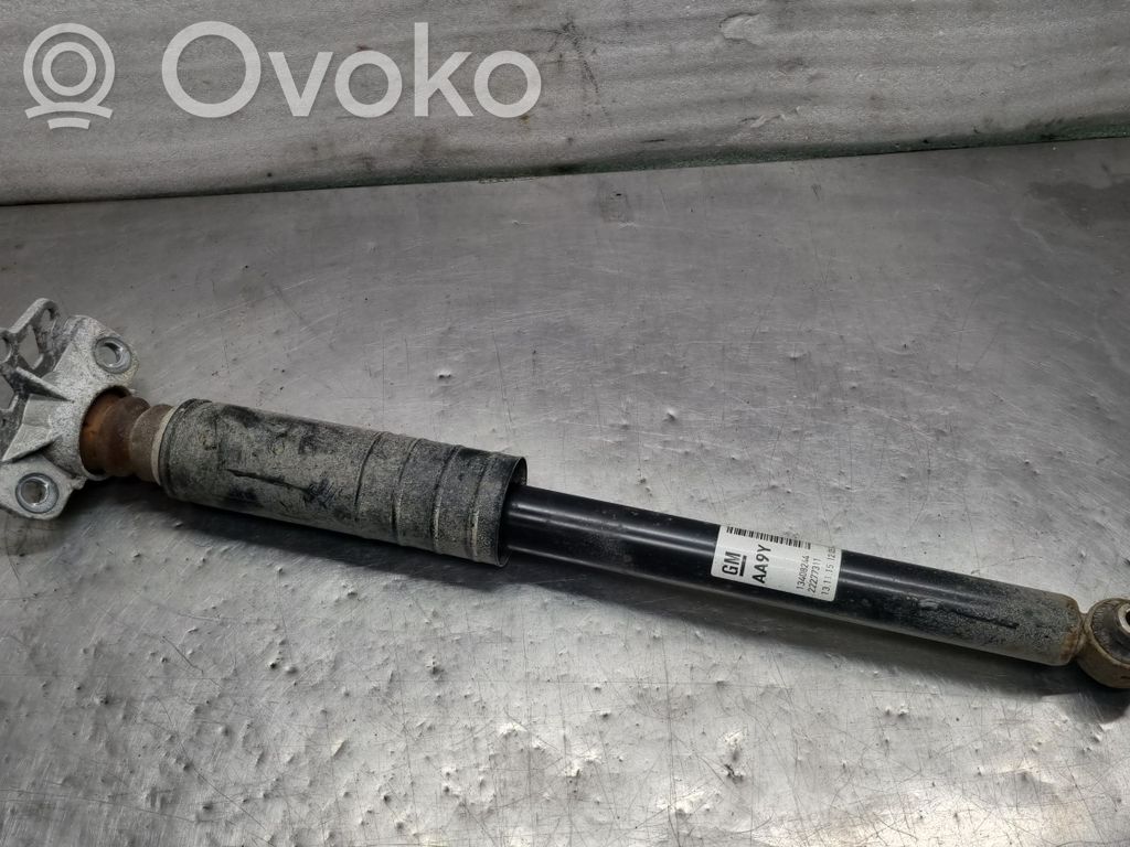 Opel Adam Amortiguador trasero 