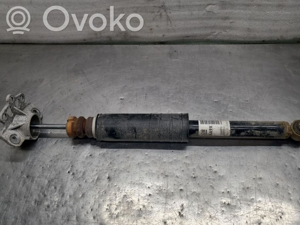 Opel Adam Takaiskunvaimennin 