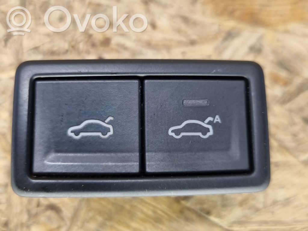Volkswagen PASSAT B8 Tailgate/boot open switch button 