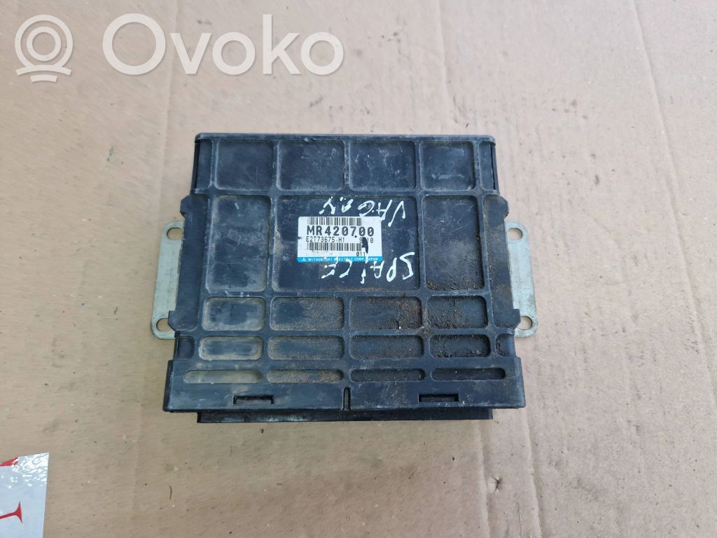 Mitsubishi Space Wagon Engine control unit/module 