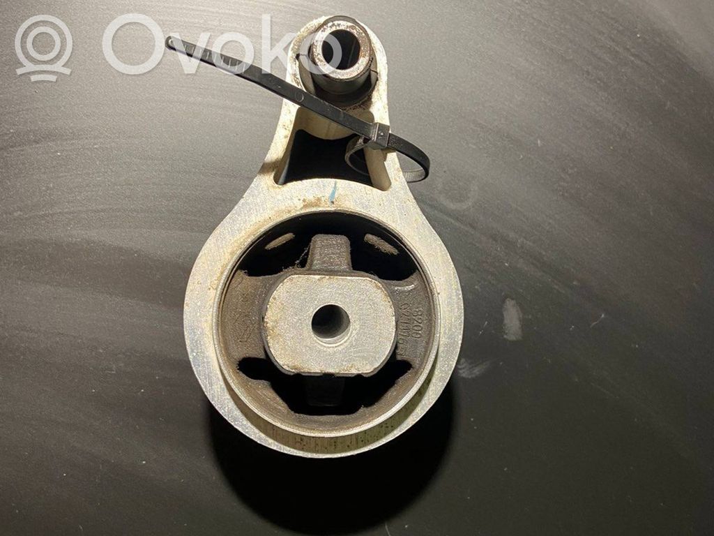 Opel Movano A Engine mount bracket 