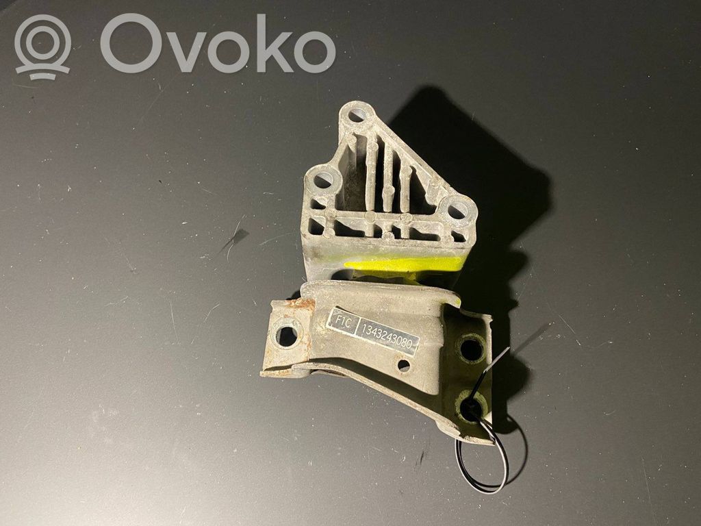 Fiat Ducato Engine mount bracket 