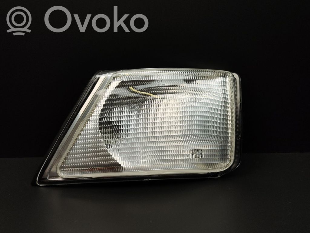 Iveco Daily 35 - 40.10 Front indicator light 