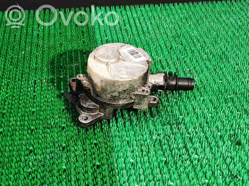 Renault Master III Vacuum pump 