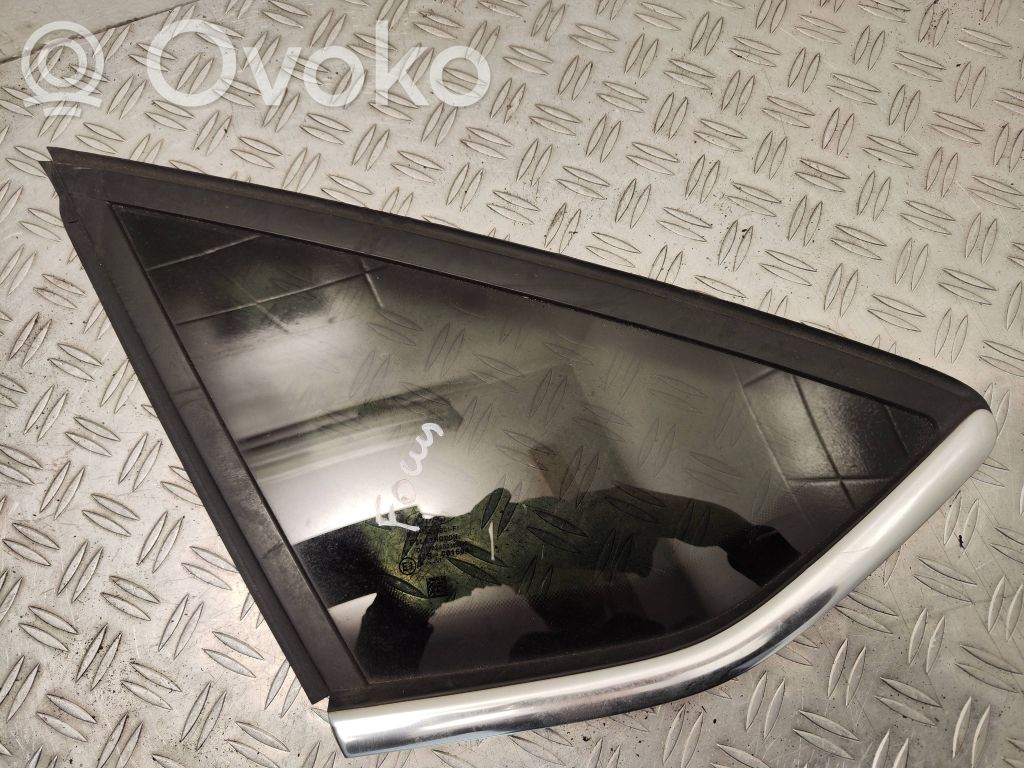 Ford Focus Rear side window 