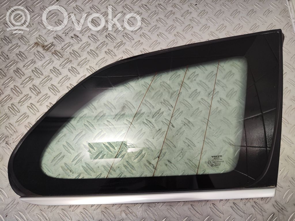 Volvo XC60 Rear side window 