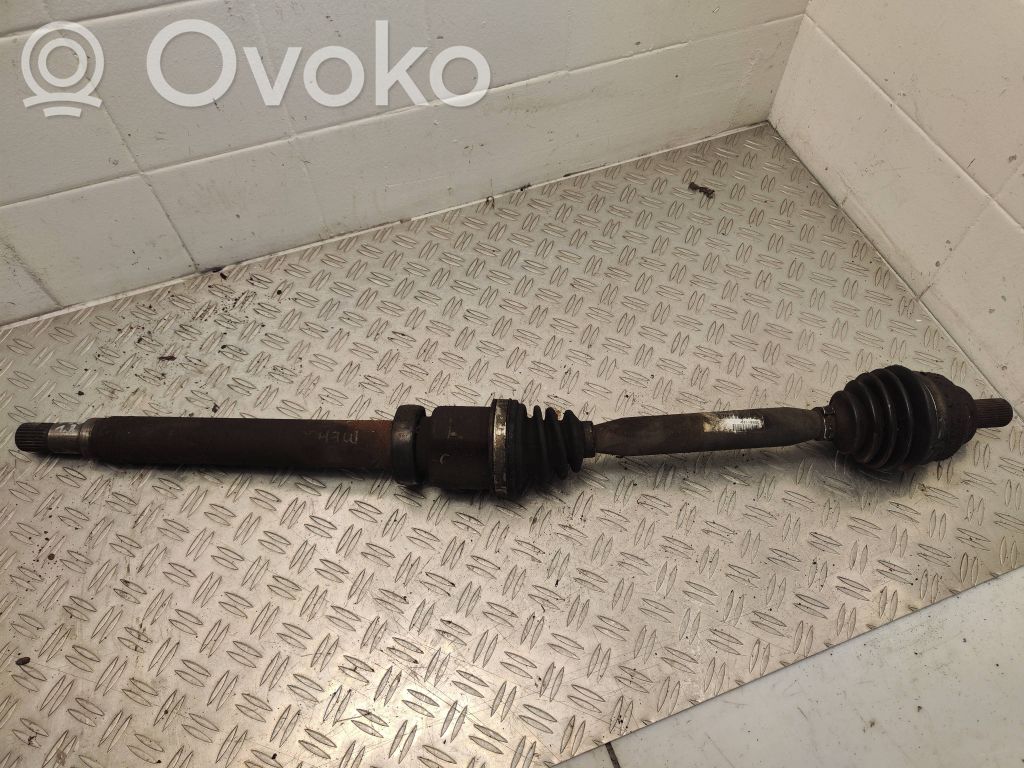 Volvo V50 Priekinis pusašis 