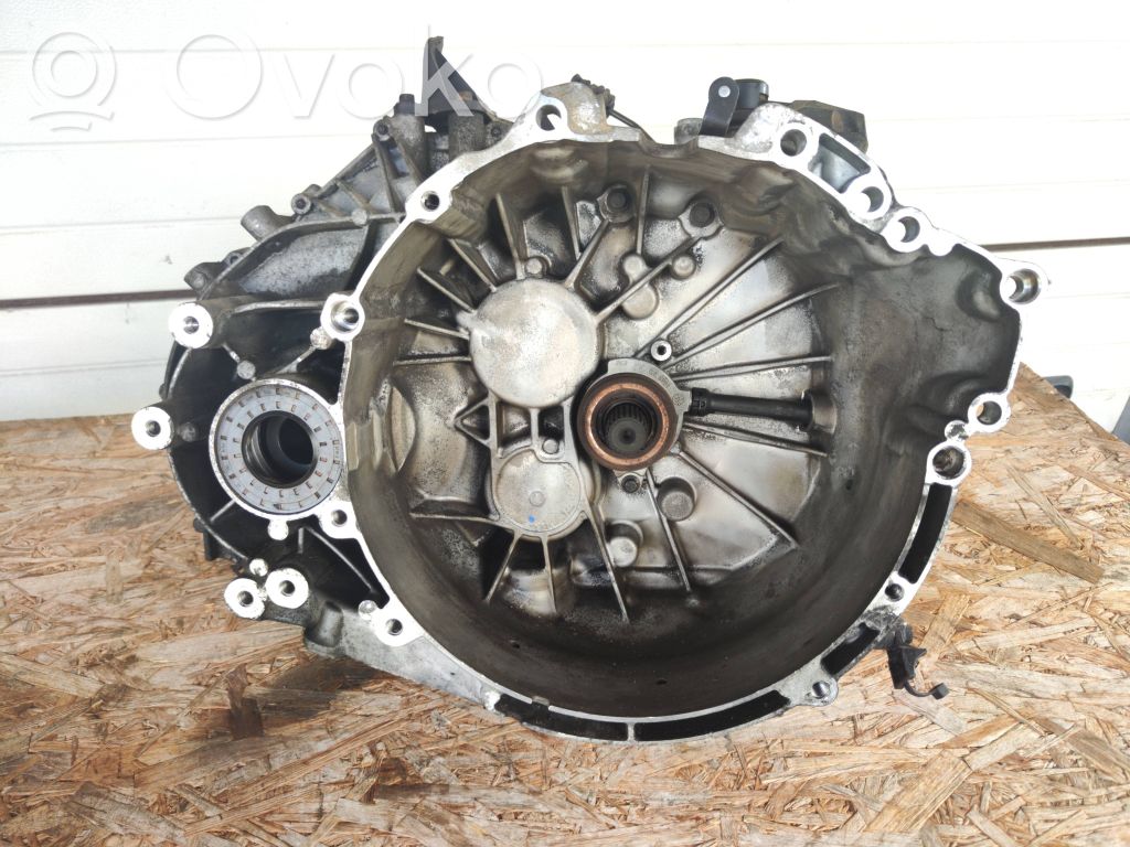 Volvo S60 Mechaninė 6 pavarų dėžė 