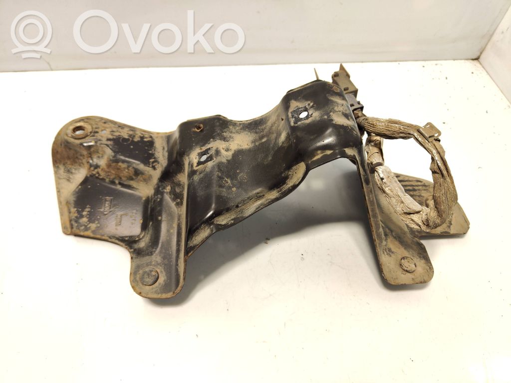 Ford Kuga II Gearbox mounting bracket 