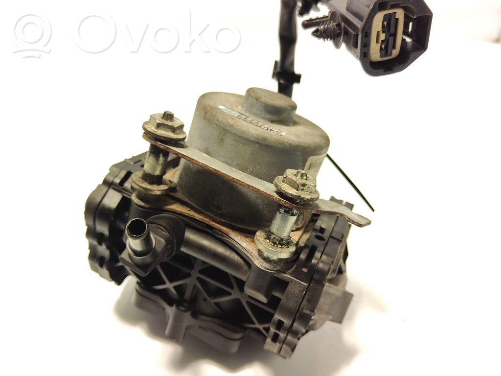 Vakuumo pompa   P31362373,03710106374,710106371363100