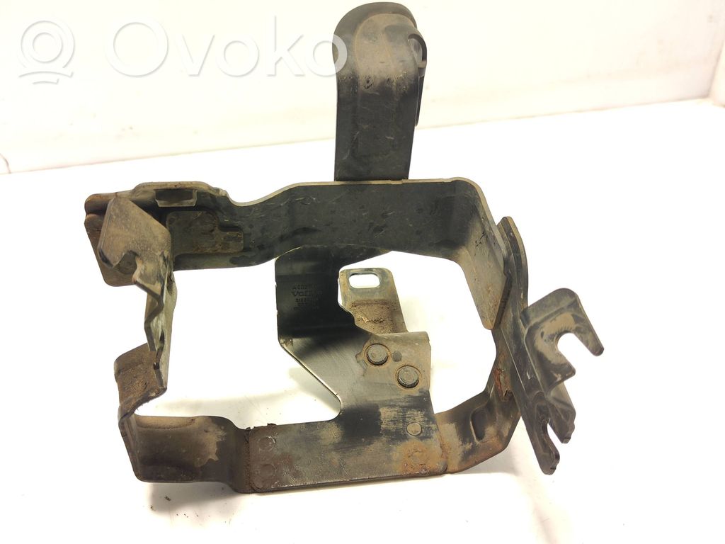 Power steering pump mounting bracket   31329016