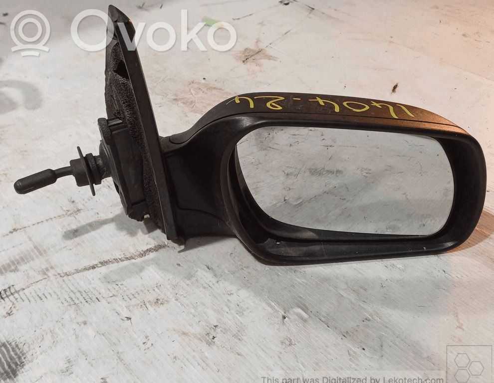 Mazda 2 Front door electric wing mirror 