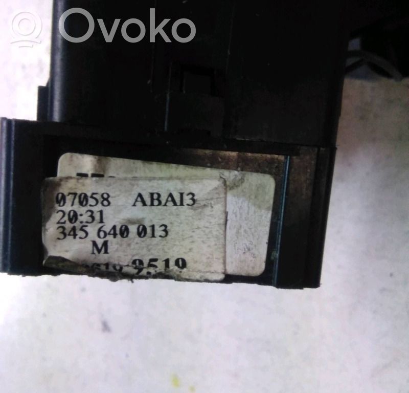 Light switch   7701071896