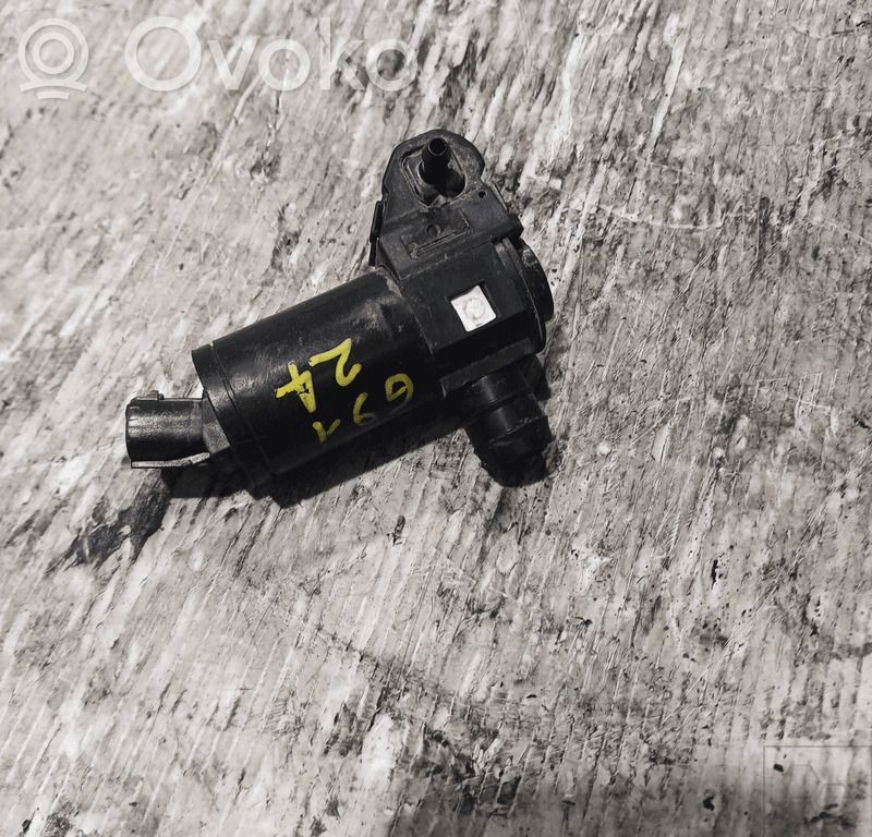 Toyota RAV 4 (XA50) Windscreen/windshield washer pump 