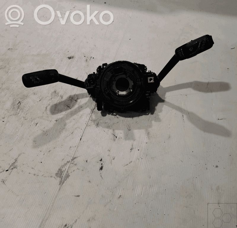 Interruptor de control multifunción   5Q0953513QIGI