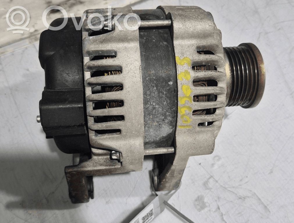 Opel Zafira C Generator/alternator 