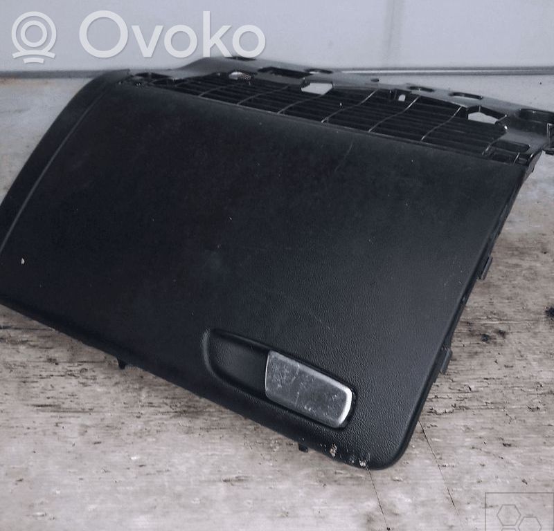 Audi A4 S4 B8 8K Guantera 