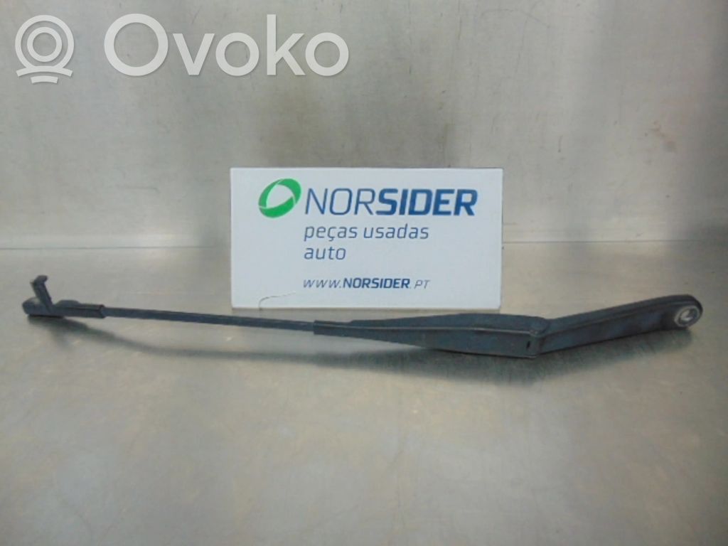 Wischerarm vorne   4M5117526AC
