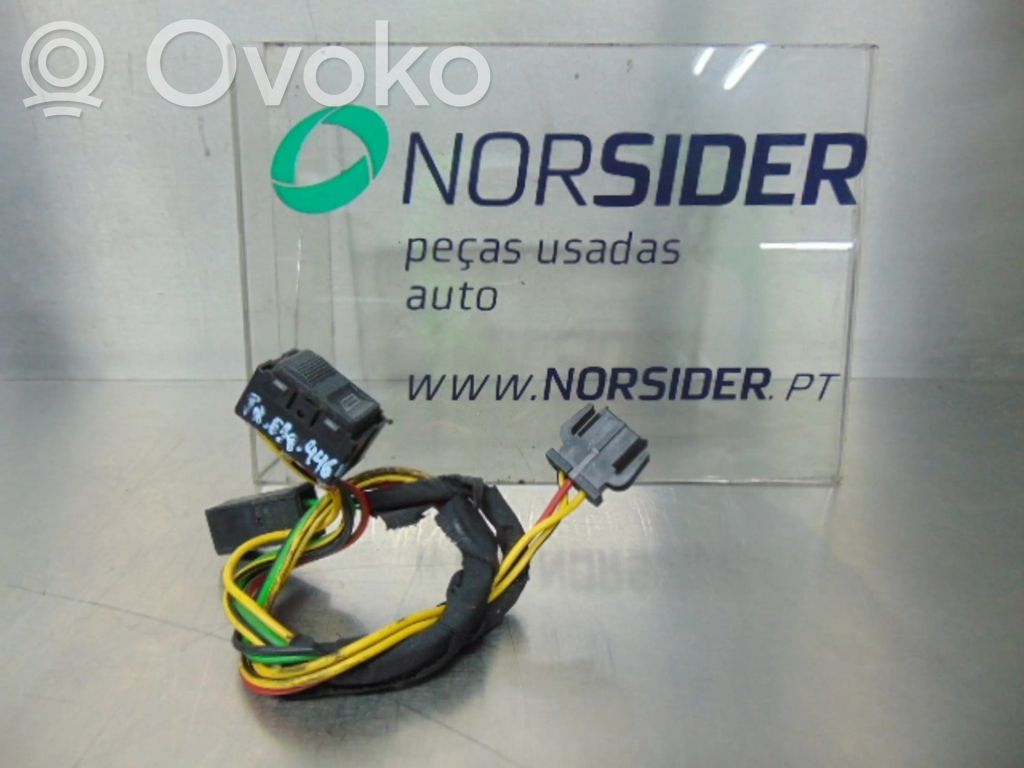 Audi A6 S6 C4 4A Electric window control switch 