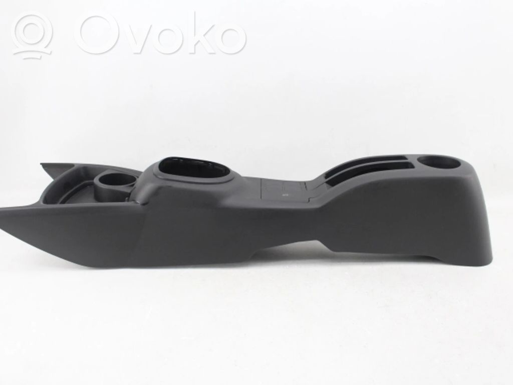 Toyota Yaris Центральная консоль 