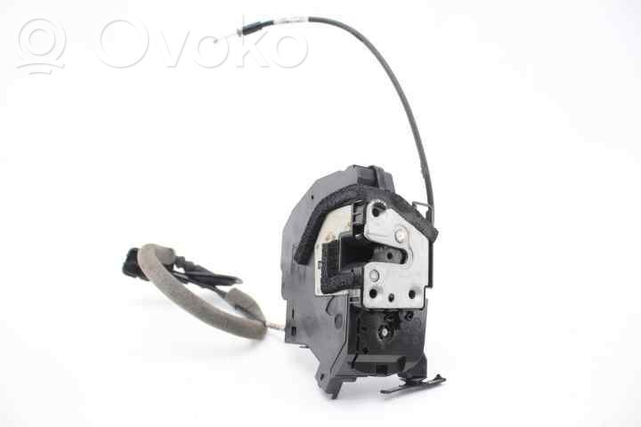 Renault Captur Front door lock 