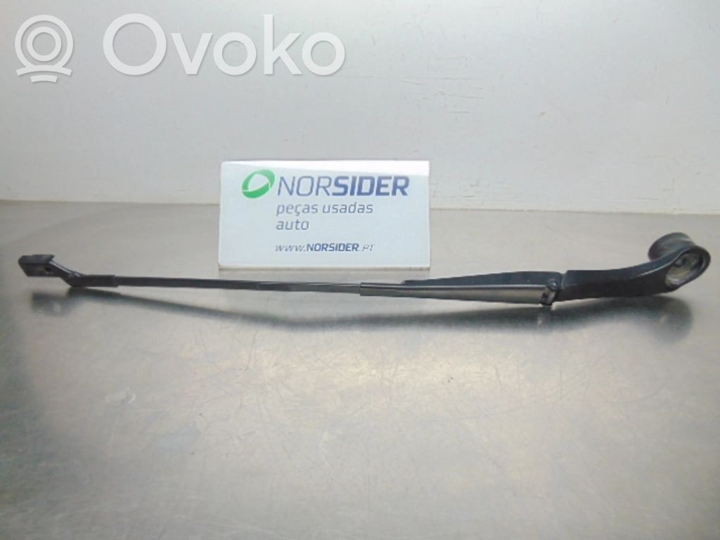 Ford Transit Custom Front wiper blade arm 