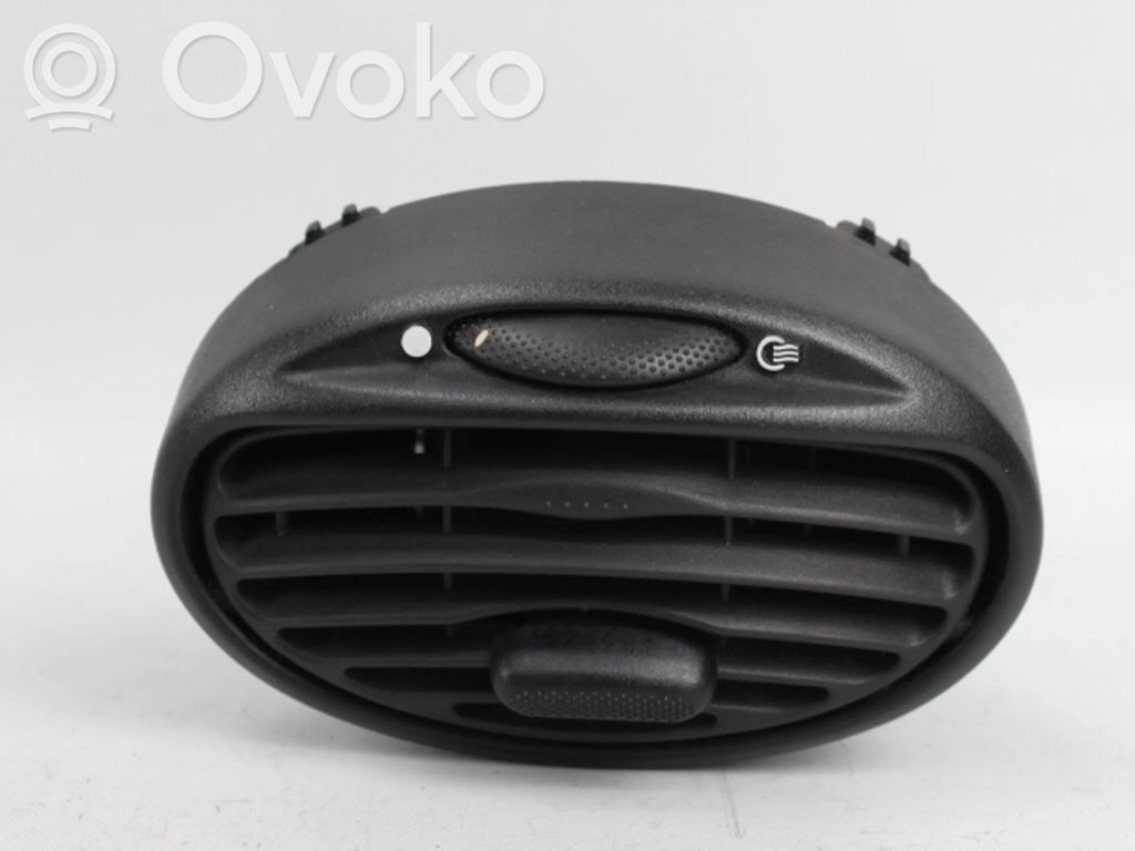 Ford Focus Centrinės oro grotelės 