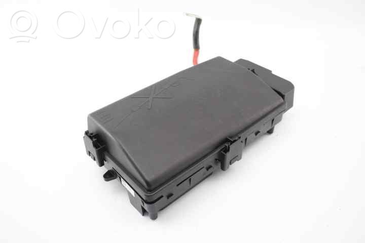 Opel Insignia A Fuse module 